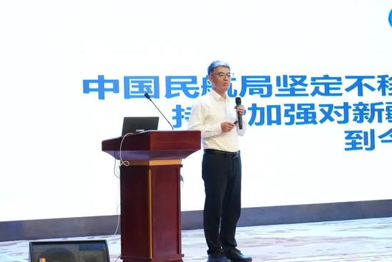 聂永华作主旨演讲。古丽阿亚提 摄3