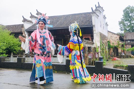 近日，婺剧表演现场。 （主办方供图）
