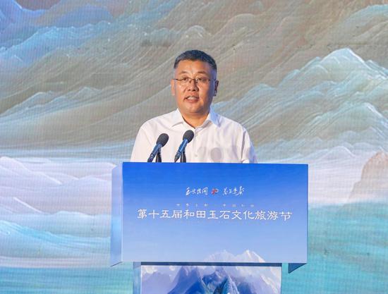 地委书记王鲁军致辞。 许晓龙 摄