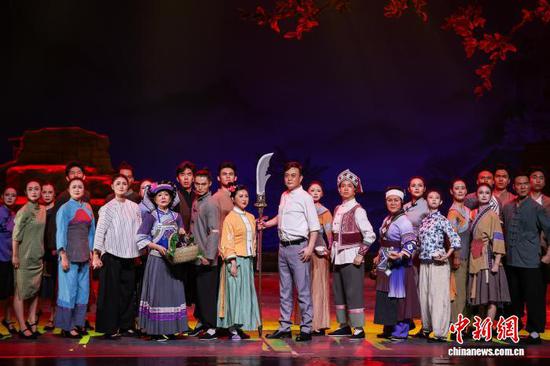 图为演出现场。 记者 瞿宏伦 摄 图为演出现场。 记者 瞿宏伦 摄