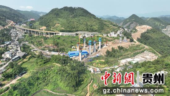 G212仁怀茅台至苍龙段公路建设项目施工现场