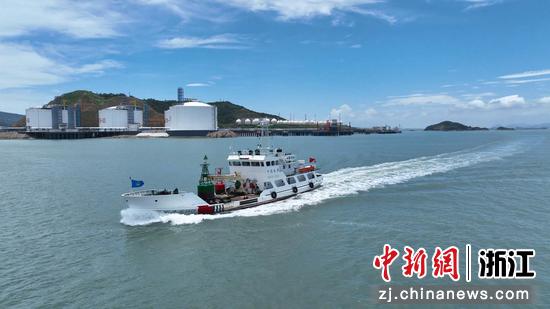 巡航巡检。 温州航标处 供图 巡航巡检。 温州航标处 供图