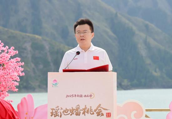 市委副书记、市长李星辰参加活动并致辞。魏鹏慧 摄