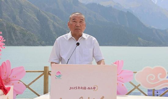 西王母文化研究学者迟文杰进行发言。魏鹏慧 摄