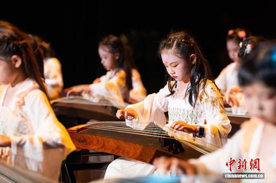 图为黔台音乐交流会现场。罗大富 摄