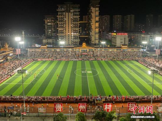 图为航拍2025年贵州“村超”总决赛现场。