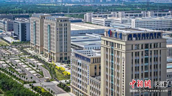 图为天开西青园。（无人机照片）记者 佟郁 摄