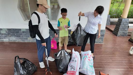 图为活动现场。 图为活动现场。