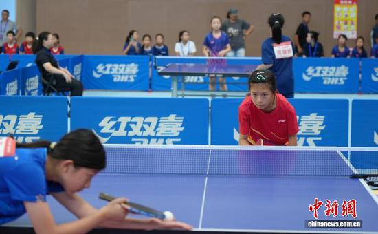 图为乒乓球比赛现场。石小杰 摄