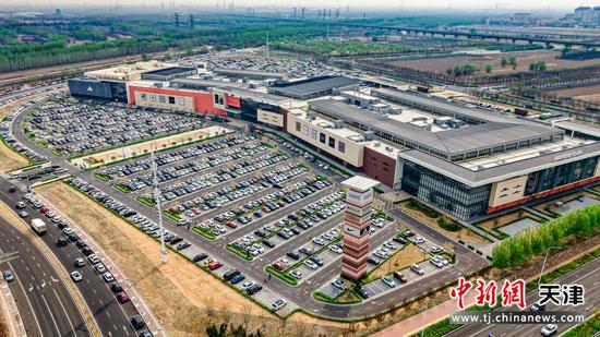 图为天津杉杉奥特莱斯。(天津市西青区委宣传部 供图)