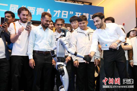 图为第二界”西青人才日“开幕式现场。(天津市西青区委宣传部 供图)