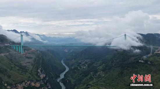 资料图：航拍花江大桥。胡应锋 摄