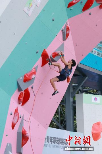 8月24日，217号日本队选手SAIKI Taketo在“U17男子难度赛”中。 曾晋琪 摄