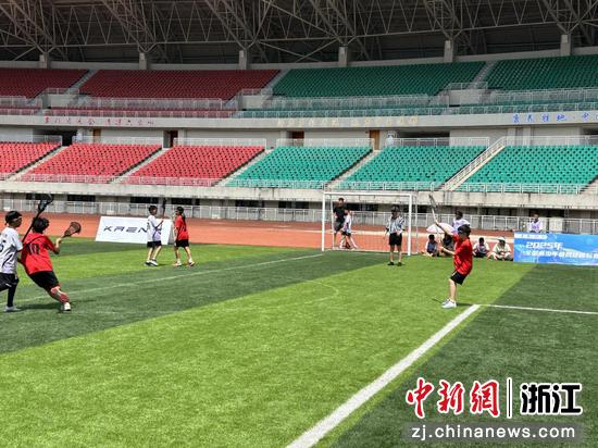 棍网球比赛现场。双林镇供图 棍网球比赛现场。双林镇供图