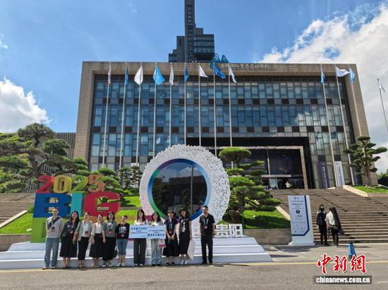 图为2025数博会现场。 中新网记者张伟 摄 图为2025数博会现场。 中新网记者张伟 摄