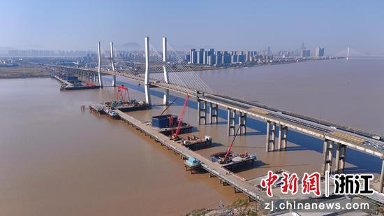 温州大桥“姊妹桥”施工现场。 温州交发集团 供图 温州大桥“姊妹桥”施工现场。 温州交发集团 供图