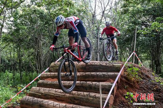 8月30日，越野赛比赛现场。 赛事组委会供图