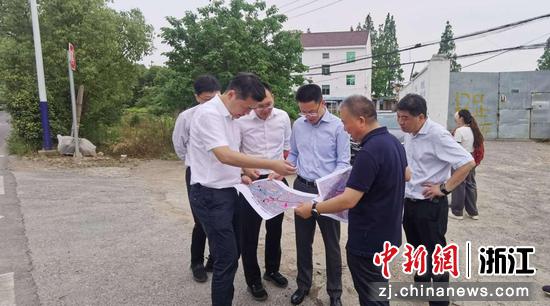 秀洲区交通运输局党委以“党建联建”为纽带,构建高效协同的工作机制。秀洲区交通运输局供图 秀洲区交通运输局党委以“党建联建”为纽带,构建高效协同的工作机制。秀洲区交通运输局供图