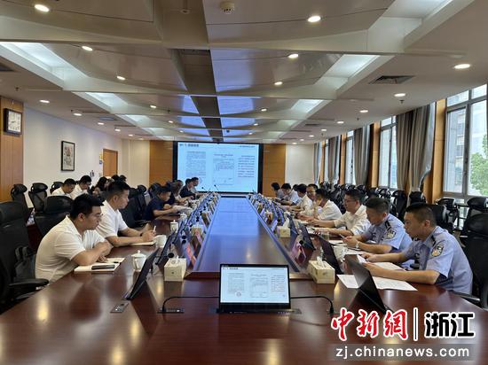 秀洲区交通运输局党委以“党建联建”为纽带,构建高效协同的工作机制。秀洲区交通运输局供图 秀洲区交通运输局党委以“党建联建”为纽带,构建高效协同的工作机制。秀洲区交通运输局供图