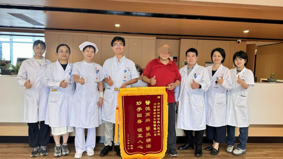 周娟 摄 周娟 摄