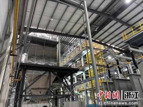 东方产融投资企业英纳新能源生产线。浙江东方供图