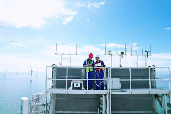 低频组网实现超视距覆盖,72小时抢建彰显央企责任。 黄忠源 摄 低频组网实现超视距覆盖,72小时抢建彰显央企责任。 黄忠源 摄