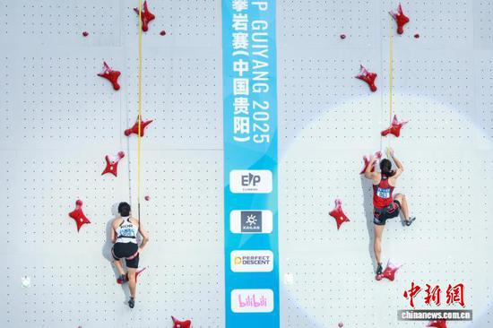 9月12日,2025年国际攀联世界杯攀岩赛(中国贵阳)比赛现场。 曾晋琪 摄 9月12日,2025年国际攀联世界杯攀岩赛(中国贵阳)比赛现场。 曾晋琪 摄