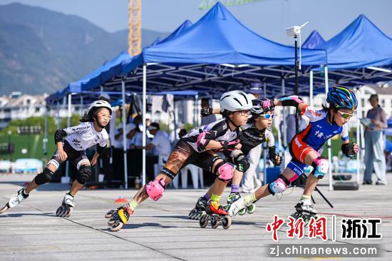 图为轮滑比赛现场。（主办方供图）