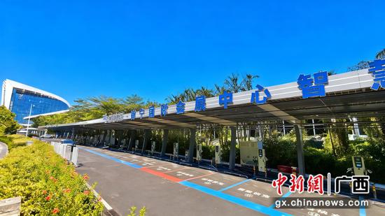 南方电网南宁国际会展中心智慧超充站投运。 南方电网南宁国际会展中心智慧超充站投运。