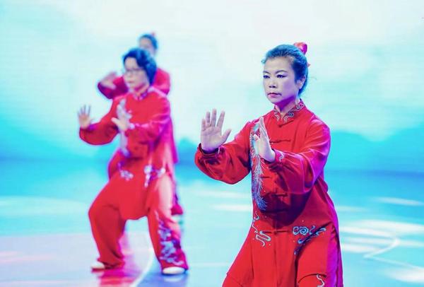 宁夏代表队荣获自选民族传统类一等奖、运动风采奖。 宁夏代表队荣获自选民族传统类一等奖、运动风采奖。