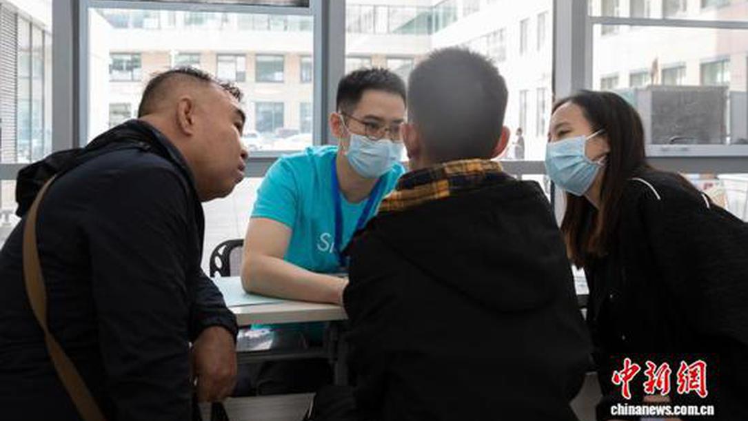宁夏开展公益行动助唇腭裂患儿重拾微笑 