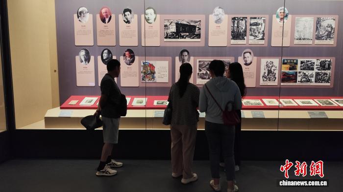 广西文化抗战特展在南宁开展 致敬先驱者