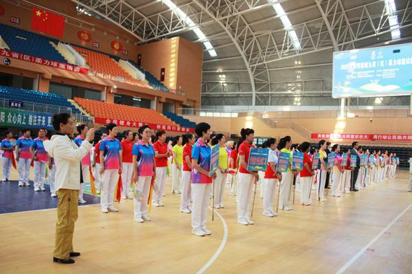 近200名柔力球专业队员及业余爱好者报名参赛。 近200名柔力球专业队员及业余爱好者报名参赛。