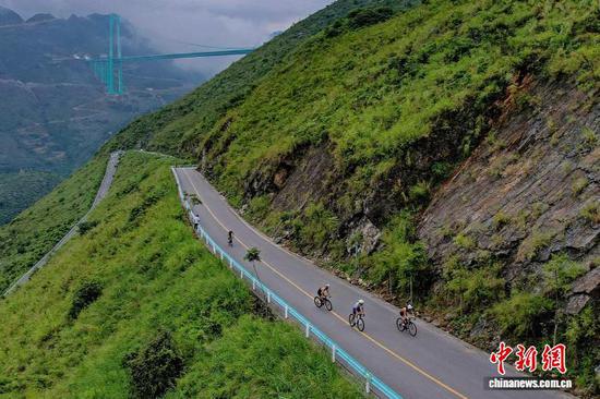 图为骑行赛段。 贵州省体育局供图 图为骑行赛段。 贵州省体育局供图