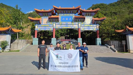 贵州省内外摄影师在毕节市进行采风创作。 贵州省内外摄影师在毕节市进行采风创作。