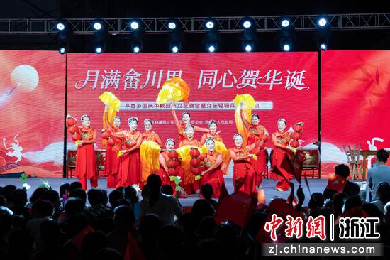 近日,演出现场。(主办方供图) 近日,演出现场。(主办方供图)