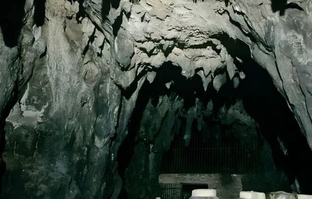 ▲《救亡日报》印刷厂旧址 ▲《救亡日报》印刷厂旧址