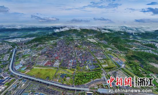 慈城古县城鸟瞰图。沈国锋 摄 慈城古县城鸟瞰图。沈国锋 摄