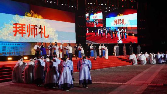 浙江旅职院以技能为笔 绘新生“思政第一课