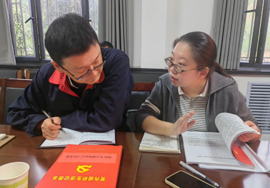 建筑产业认真对基层单位廉政建设进行督查检查。