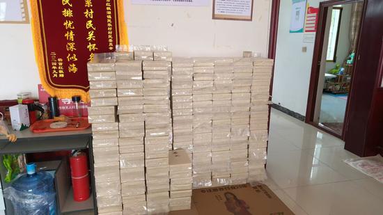 打包好的待发货的成品大米