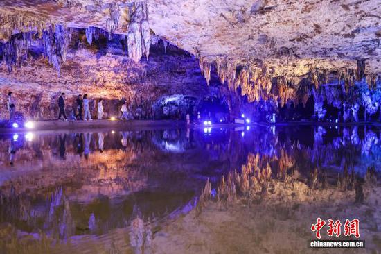资料图：贵州绥阳双河洞国家地质公园。　记者 瞿宏伦 摄