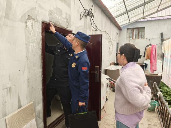 6daf734e5df55bebc93f51f939723d19