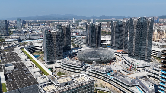 即将迎来开业的全球数贸中心