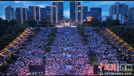 航拍音乐季现场。