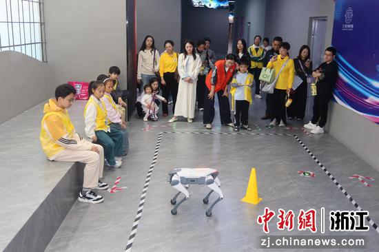 10月25日，活动现场。孙琳茹 摄