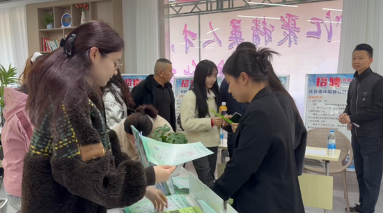 159136fa5babcbff902293bcb64e5997