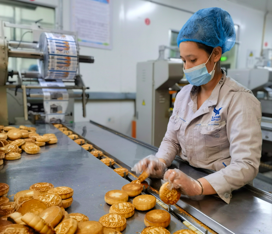 新疆美滋滋食品有限责任公司生产车间。