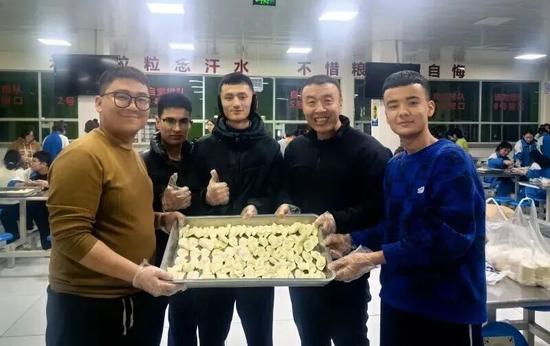 61cc919486ed2413bd407e221f03b19a