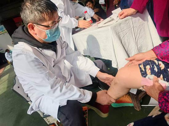 三年坚守,践行医者责任担当 三年坚守,践行医者责任担当